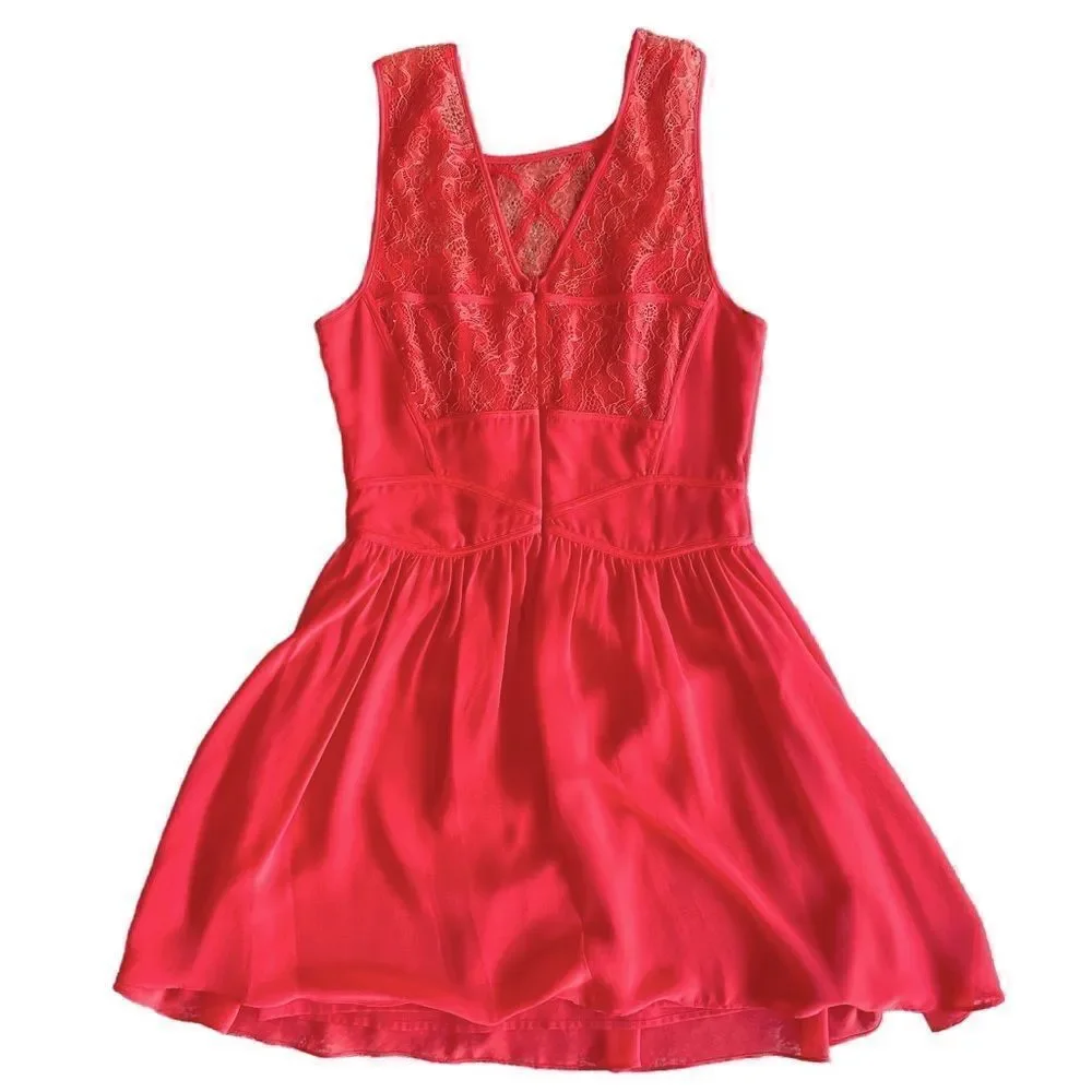 BCBGeneration Lava Lace Dress Women’s Size 8